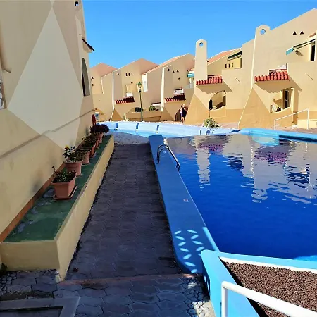 Bajo El Sol Wifi & Pools - Mareverde Apartmán